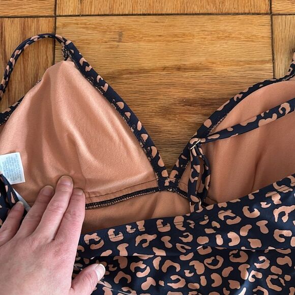 Hardly Worn! Kona Sol Cheetah Print Tankini Bathing Suit Swim Top Size Medium - Picture 6 of 10